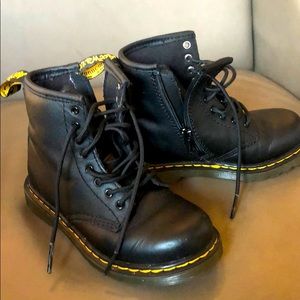 Dr Martens boots girl size 10